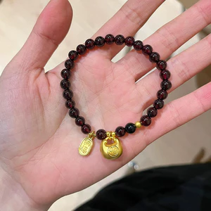Vòng tay vintage thiết kế thanh lịch, hạt đính cầu kỳ, phù hợp làm quà tặng