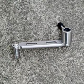 Ghế câu cá đa năng với hộp đựng thực phẩm và giá cần câu mở rộng, chất liệu nhôm hợp kim magie bền bỉ.