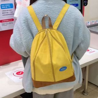 Phong Cách Mới Màu Vàng Chuối Túi Hoạt Hình Hàng Hóa Dễ Thương Phù Hợp Với Tất Cả Trận Đấu Niche Đi Chơi Ba Lô Đa Năng