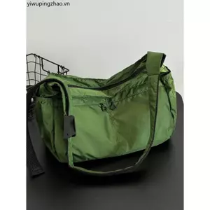 Túi vải nylon nhẹ, dung tích lớn, một vai unisex, phong cách mới, hợp thời trang, túi thể thao ngoài trời