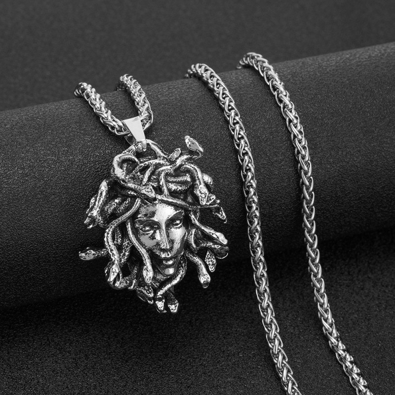 Mặt dây chuyền cổ điển phong cách Gothic châu Âu với hình tượng thần thoại Hy Lạp Medusa