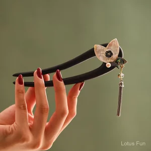 Kẹp tóc tua rua vỏ bướm gỗ đàn hương phong cách cổ điển Trung Quốc, phụ kiện hoàn hảo cho trang phục truyền thống