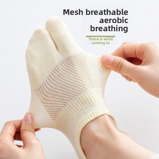 Cặp tất hai ngón thoáng khí dành cho chân, chất liệu bông và cotton