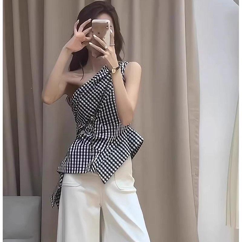 Áo vest đeo vai slanted nữ, dáng rộng, phù hợp mùa hè