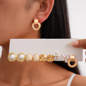 Một Bộ 10 Bông Tai Nhựa Giả Ngọc Trai Đơn Giản, Thích Hợp Xu hướng Thời Trang
