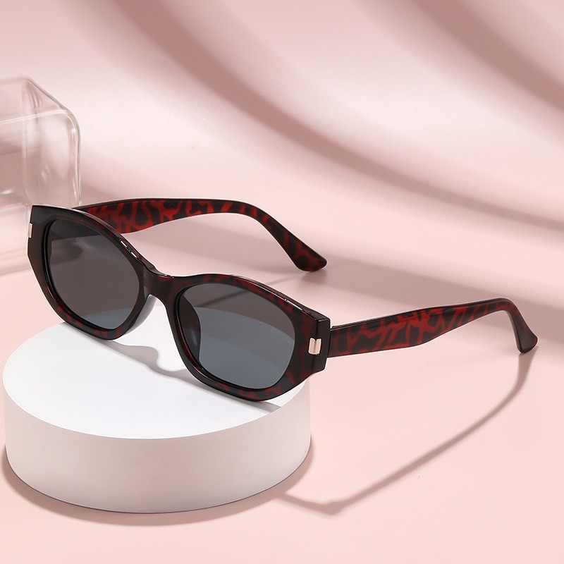 Kính mát retro vintage với khung hẹp, bảo vệ khỏi tia UV, phù hợp cả nam và nữ