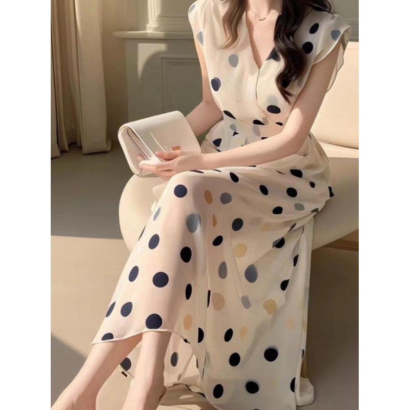Đầm dài mới mang phong cách sang trọng nhẹ nhàng và cao cấp, đầm voan chấm bi kiểu Pháp dành cho phụ nữ dáng nhỏ