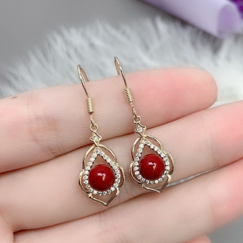 Bông tai dát hạt tròn Cinnabar, Bông tai thời trang cổ điển