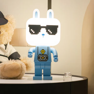 Quà tặng Robot Mini usb Đầu vuông Đèn bàn nhỏ Hộp bí ẩn Đèn bàn sáng tạo Có thể sạc lại Plug-In Dual-Sử dụng Quà tặng sinh nhật VOVE