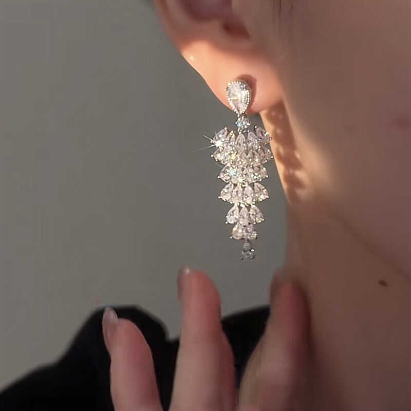 Bông tai bạc 925 tổng hợp zircon, phong cách công nghiệp nặng và cổ điển, thiết kế tinh tế siêu sáng bóng