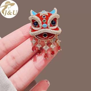 JU Bộ Thời Trang Retro Phong Cách Trung Hoa Năm Mới với Hoạ tiết Sư Tử Khiêu Vũ và Thổ Cẩm Tinh Tế