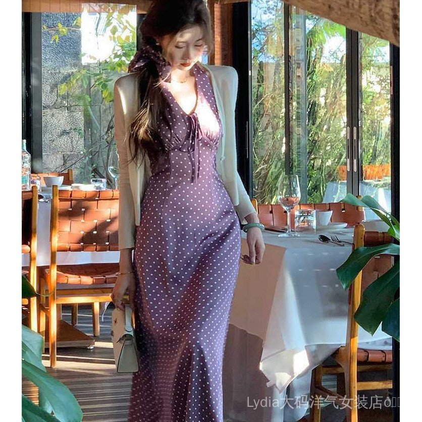 [Khuyến mãi 10%] Đầm nữ màu tím chấm bi, thiết kế ômbody gợi cảm, phù hợp mặc mùa hè
