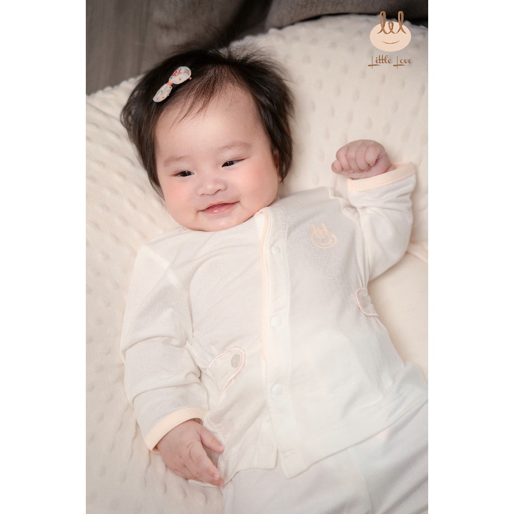 Bộ Sơ sinh cài thẳng [ Vải Elas mềm mịn mát, co dãn tốt ]Lil Little Love (SCT11) tặng kèm sét mũ, bao tay chân Hoặc yếm