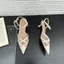 Giày sandal dây đeo chéo mũi nhọn TT Tính khí nữ Dây đeo khóa phẳng Không mệt mỏi Mùa hè