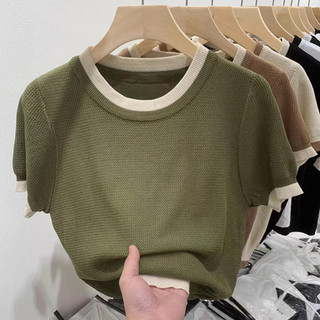 Mẫu áo thun dệt kim tay ngắn cổ tròn màu sắc tương phản, phong cách Hàn Quốc, form slim-fit dành cho nữ