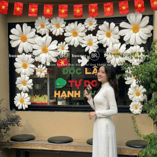 [HỎA TỐC HCM] Set trang trí Việt Nam tỏa sáng, set decor hoa cúc họa mi, cờ dây, chữ gỗ 30/4, 2/9, phụ kiện trang trí
