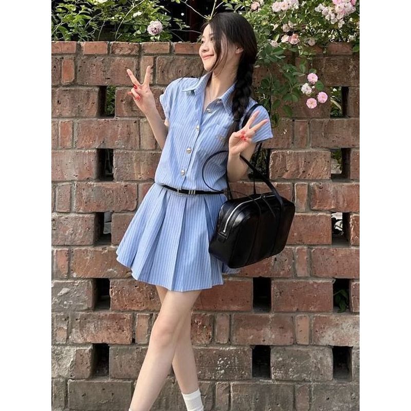 Váy sơ mi ngắn tay xếp ly phong cách Hàn Quốc, phù hợp mùa hè