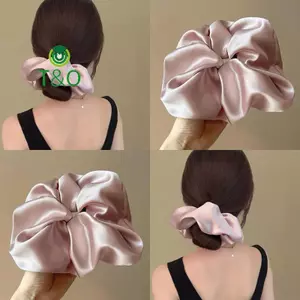 Scrunchie satin lớn jumbo co giãn, phù hợp làm dây buộc tóc hoặc dùng khi ngủ