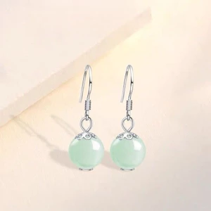 Bông tai ngắn hạt tròn màu xanh nhạt