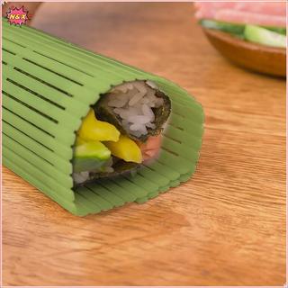 Dụng cụ làm sushi DIY: thảm cuộn nhựa xanh, mái chèo onigiri, máy sushi, bộ nhà bếp N & X