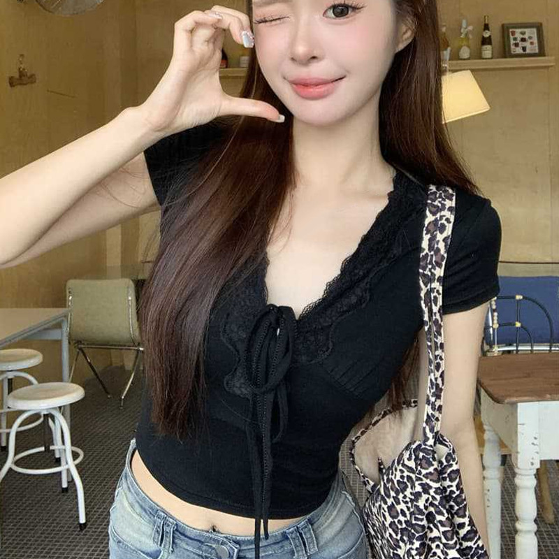 【dynamar】HÀNG CÓ SẴN-Áo thun ren gợi cảm cổ chữ V tay ngắn, kiểu dáng hot girl, có dây rút ở eo.