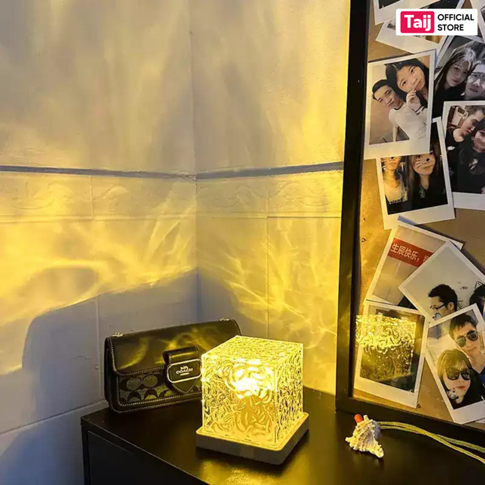 Đèn bàn sáng tạo LED trang trí bàn làm việc phòng khách hiệu ứng xoáy nước, bầu trời galaxy