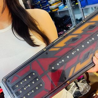 Đèn hậu xe tải hình XƯƠNG RỒNG nhiều chế độ điện 12v và 24v