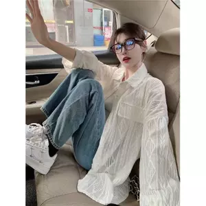 Áo khoác chống nắng màu trắng dành cho nữ, phù hợp mặc bên ngoài áo cardigan hoặc áo sơ mi