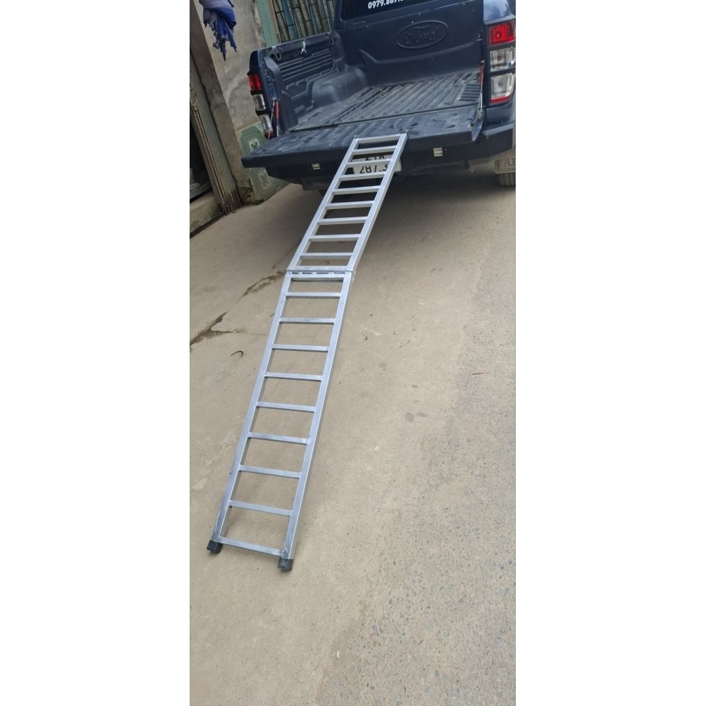 Thang dắt xe máy, xe điện lên xe bán tải dài 2m2 rộng 30cm