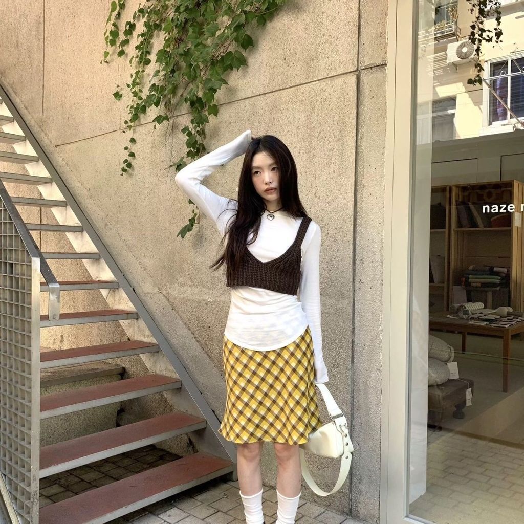 Váy Kẻ Sọc Màu Vàng Cổ Điển Mỹ, Chất Liệu Cao Cấp, Thiết Kế Chữ A Thời Trang