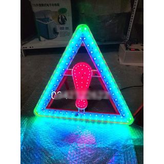 Đèn tam giác led đỏ đường kính 40cm cho xe ô tô