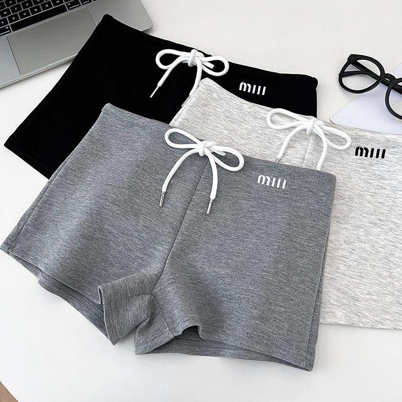 Quần short thể thao nữ phiên bản Hàn Quốc, ôm vừa vặn, thích hợp cho mùa hè