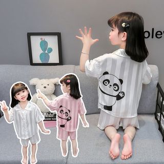 Bộ đồ ngủ cho bé – Áo tay ngắn + quần short lụa lạnh, họa tiết gấu dễ thương mặc ở nhà