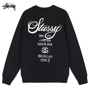 Áo hoodie cổ tròn basic in hình xúc xắc, phù hợp làm trang phục cặp đôi