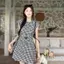 Đầm caro đen trắng cổ điển Hàn Quốc, thiết kế buộc dây giúp eo nhỏ gọn