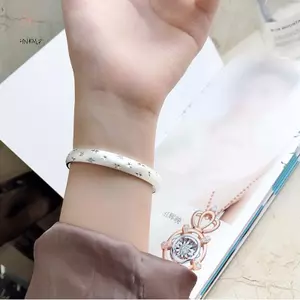 Vòng Tay Mạ Bạc Thời Trang Nữ, Thiết Kế Đơn Giản Với Chủ Đề Ngôi Sao