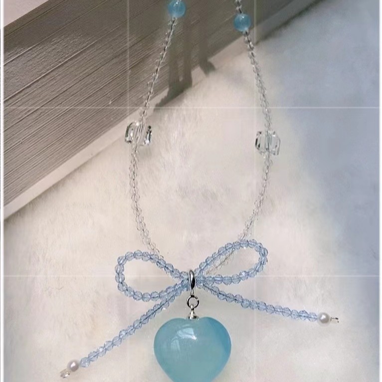 Vòng cổ aquamarine tự nhiên hình trái tim