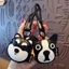 CORALTIDE Túi Charm, Móc khóa xe chó con bằng hợp kim da, Phim hoạt hình dễ thương Màu đen Nâu Mặt dây chuyền nhỏ Sinh nhật