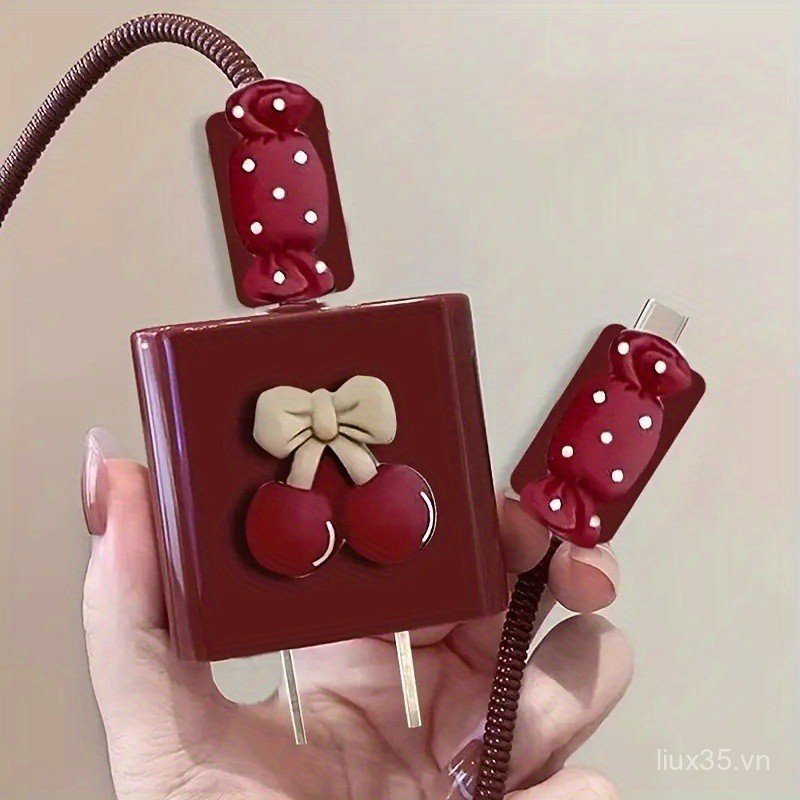 Hộp bảo vệ cáp dữ liệu LXY Kẹo anh đào ba chiều dễ thương Thích hợp cho đầu sạc nhanh Apple 18w20w, trang trí cáp dữ liệu, cáp dữ liệu chống vỡ chống bẩn