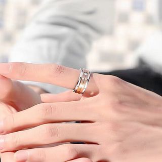 Đôi nhẫn kim cương phù hợp nam nữ, quà tặng hoàn hảo