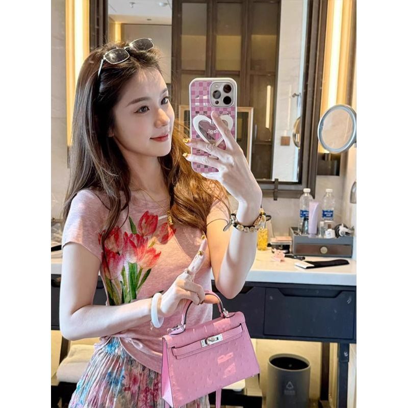 Áo Thun Hở Vai Nữ In Hoa Tulip Màu Hồng - Phù Hợp Mùa Hè