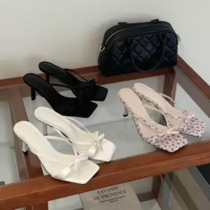 TT 2026 Phong Cách Mới Mũi Vuông Nơ Cao Gót Phù Hợp Với Váy Dép Nữ Mùa Hè Flip-Flops