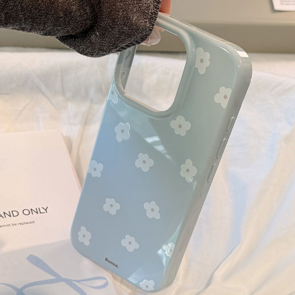 Trà trắng hoa là thích hợp cho 16 vỏ điện thoại di động iPhone17promax áp dụng 15 nhẹ