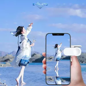 Bộ kẹp phản chiếu gương E-WOITD dành cho smartphone, tiện íchperfect cho nhiếp ảnh gia