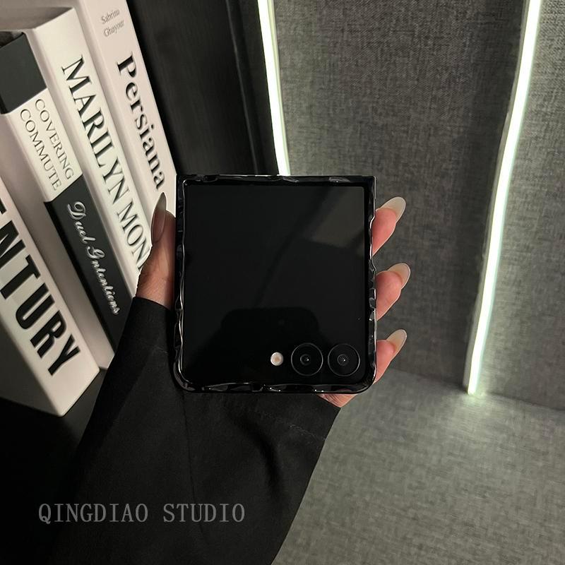 Thích hợp cho Samsung Galaxy ZFlip7 Z Flip6 Vỏ điện thoại mạ điện xếp li màu đen gấp vỏ cứng có cho Z Flip 7 6 5 4 3 5G vỏ bảo vệ