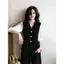 Mùa xuân thu 2026 Plus Size Quần áo nữ nhẹ nhàng Tính khí sang trọng Áo sơ mi khâu cổ chữ V cao cấp sang trọng đẹp thanh lịch hàng đầu dành cho nữ
