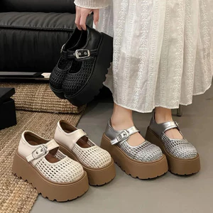 Giày Sandal Dệt Rỗng Mũi Che Phủ Nữ Giày Lưới Thoáng Khí Mùa Hè Phù Hợp Với Loafers Dày Đế Cao Sha