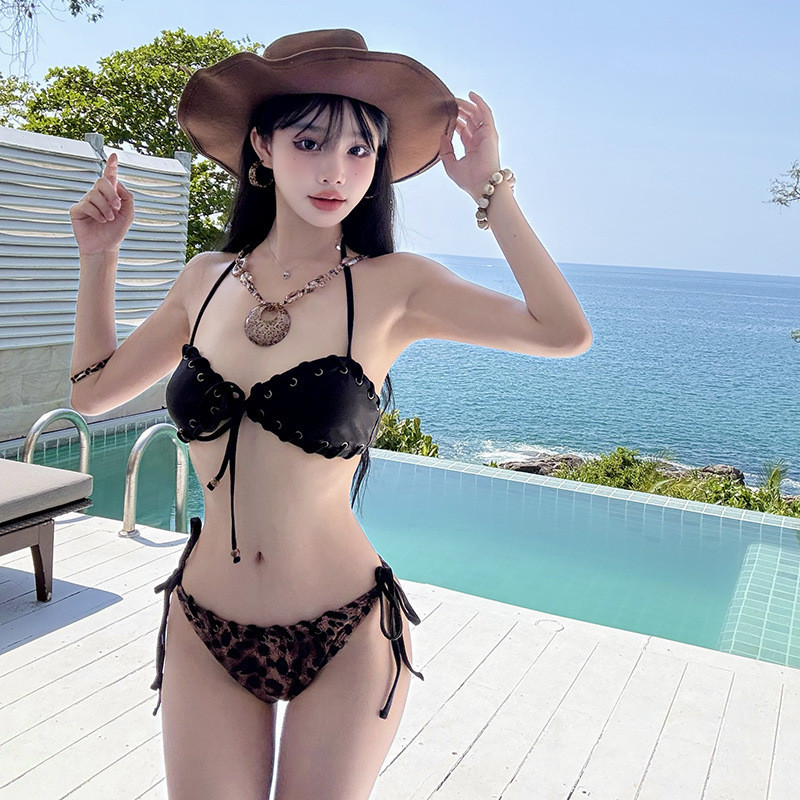 2026 Phong Cách Mới Ngày Lễ Phong Cách Rỗng Treo Đầm Nữ Mùa Hè Đi Biển Bikini Đồ Bơi Nữ