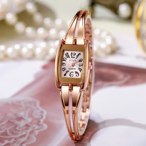 Đồng hồ đeo tay thời trang nhỏ đơn giản Phiên bản Hàn Quốc Đồng hồ vuông nhỏ cổ điển 26.5.10