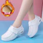 Hàng sẵn có Giày Y Tá Thời Trang Mùa Xuân 2026 Phổ Biến Phong Cách Mới Nữ Velcro Đế Dày Giày Làm Việc Y Tế Một Mảnh Lô Hàng V4M3